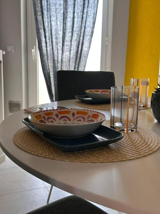 Faro Sul Mare Luxury Apartment - Zona Fiera บารี ภายนอก รูปภาพ