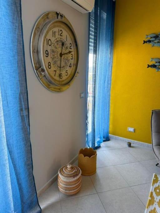 Faro Sul Mare Luxury Apartment - Zona Fiera บารี ภายนอก รูปภาพ